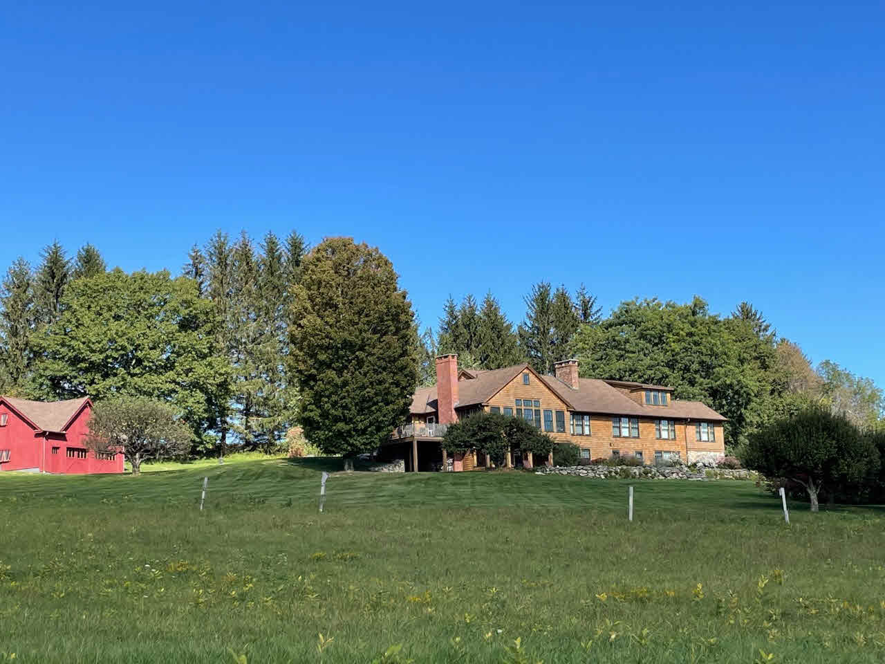 Building photograph for 65 BUNKER HILL ROAD